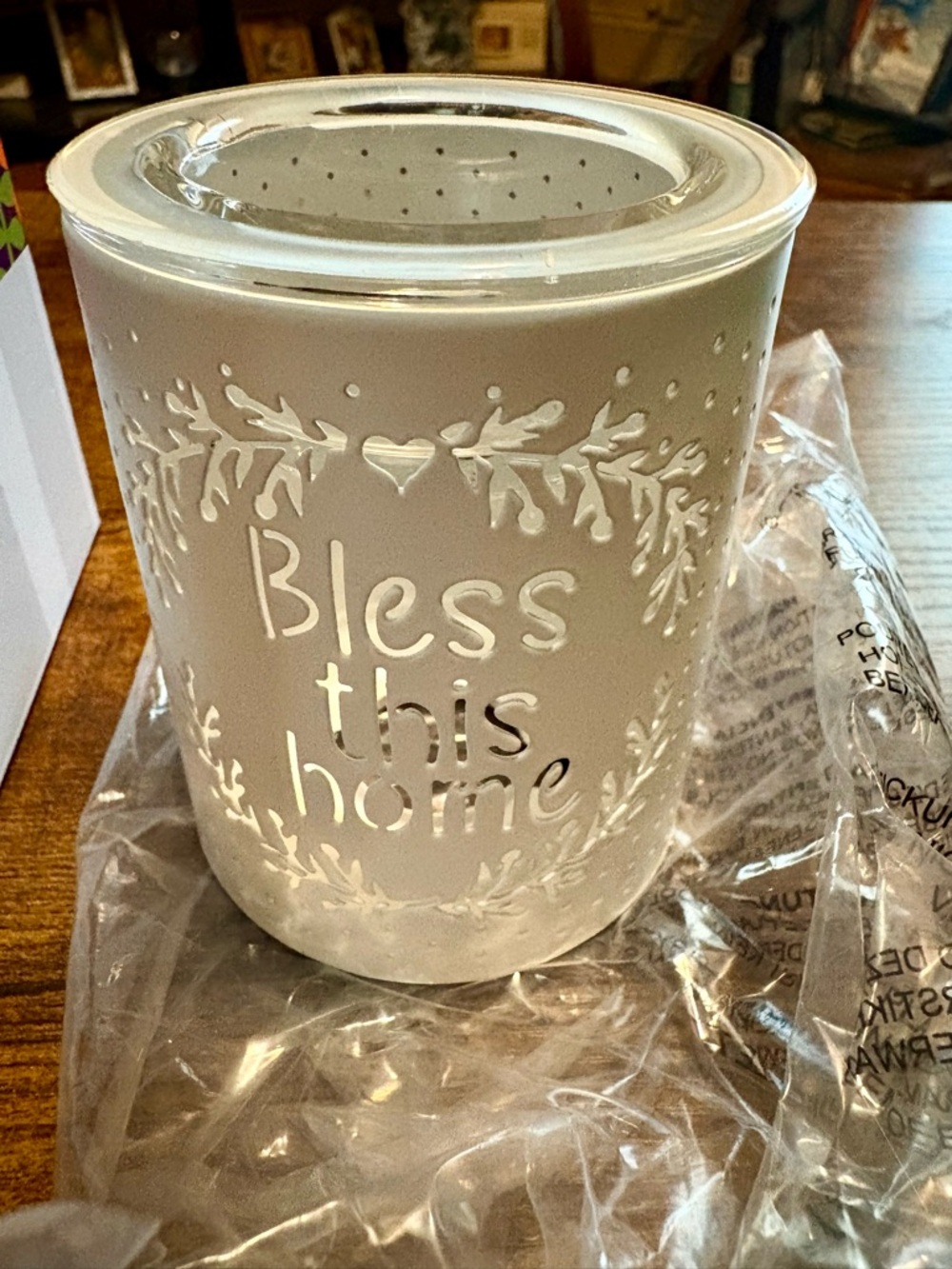 Scentsy Bless This Home plug in with cocoa cashmere wax